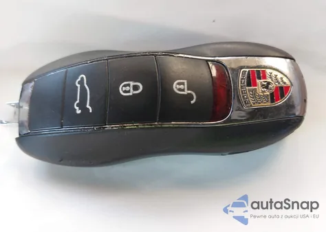 2017 Porsche Cayenne E-Hybrid S Platinum Edition from USA, damaged, VIN WP1AE2A23HLA71624